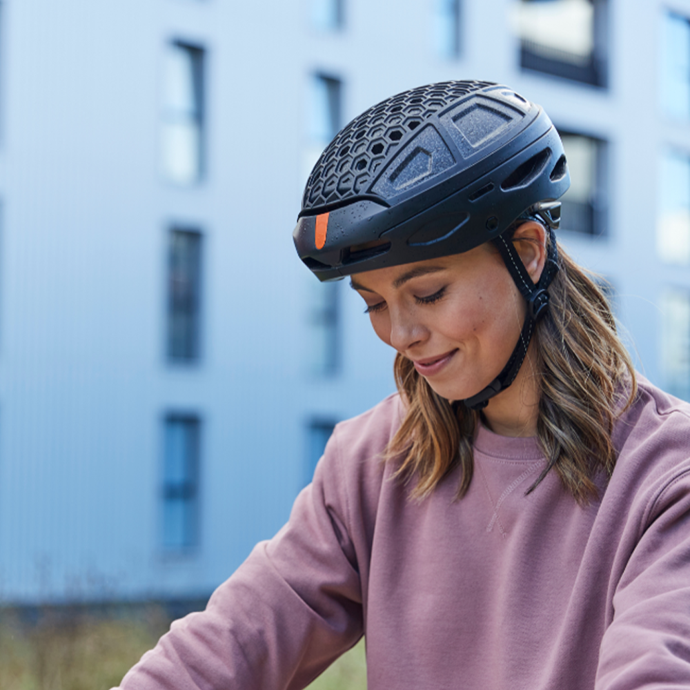 Flip-Clip Helmet